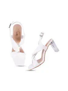 Shoetopia White Block Sandals with Bows
