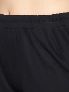 Clovia Women Black Solid Pure Cotton Flared Capri Lounge Pants