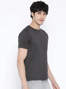 CHKOKKO Men Charcoal Grey Solid Round Neck T-shirt