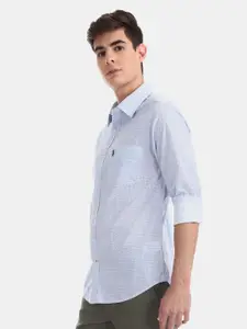 U.S. Polo Assn. Men Blue & White Tailored Fit Printed Casual Shirt