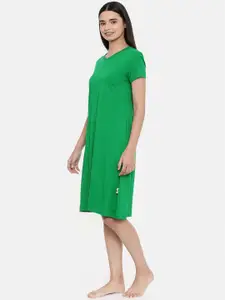 zebu Women Green Solid Nightdress