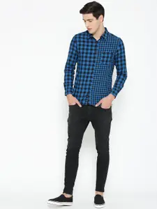 SPYKAR Men Blue & Black Slim Fit Checked Casual Shirt