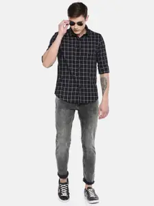 SPYKAR Men Black & White Slim Fit Checked Casual Shirt