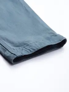 Roadster Men Blue Regular Fit Self Design Regular Trousers