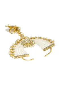 Zaveri Pearls Gold-Toned & White Kundan & Pearl Studded Ring Bracelet