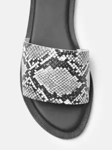 Roadster Women White & Black Printed Open Toe Flats