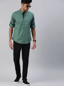 Roadster Men Green Regular Fit Solid Casual Shirt