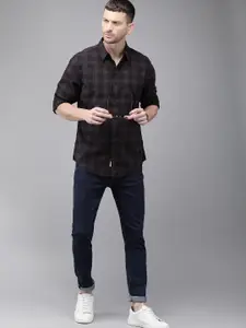Roadster Men Black & Burgundy Regular Fit Checked Sustainable Casual Shirt