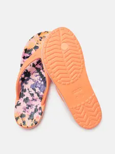 Crocs Women Orange Tie Dye Mania Thong Flip-Flops