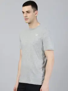 Reebok Men Grey Melange Solid Essentials Classic Training T-shirt