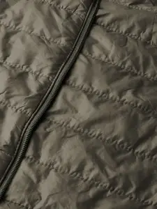 Roadster Men Olive Green Packable Puffer Jacket