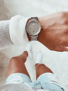 MVMT Women Brown Analogue Watch D-MF02-S