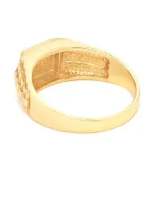 Carlton London Men Gold-Plated Textured Finger Ring
