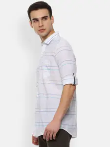 Van Heusen Sport Men White & Blue Slim Fit Striped Casual Shirt