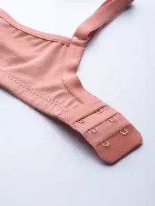 Mast & Harbour Peach-Coloured Solid Non-Wired Non Padded Everyday Bra MNH-BRA-DRMS-013A