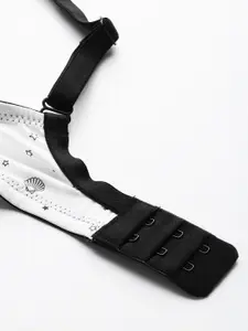 Mast & Harbour White Printed Non-Wired Lightly Padded Everyday Bra MNH-BRA-DRMS-124A