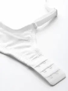 Mast & Harbour White Solid Non-Wired Lightly Padded Everyday Bra MNH-BRA-DRMS-083A