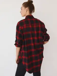 MANGO Women Black & Red Sustainable Regular Fit Checked Longline Casual Shirt