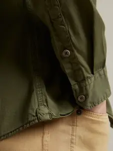 Louis Philippe Jeans Men Olive Green Slim Fit Solid Casual Shirt