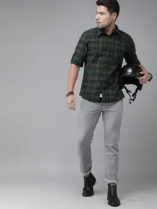 Roadster Men Green & Blue Regular Fit Checked Casual Shirt