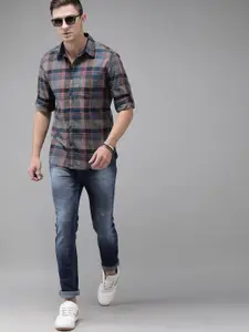 Roadster Men Navy Blue & Multicoloured Slim Fit Checked Casual Shirt