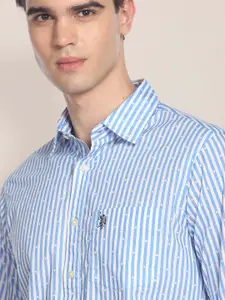 U.S. Polo Assn. Men Blue & White Tailored Fit Bengal Stripes Cotton Casual Shirt