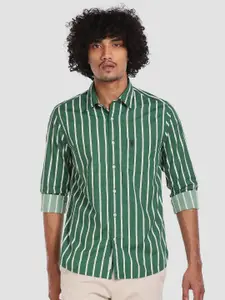 U.S. Polo Assn. Men Green & White Tailored Fit Striped Casual Shirt