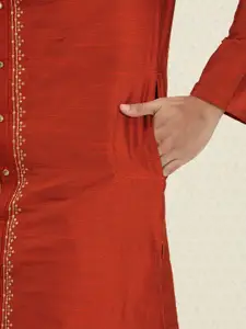 House of Pataudi Men Orange & Gold-Toned Embroidered Sequins Kurta