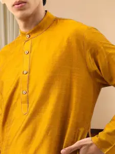 TATTVA Men Green Solid Straight Kurta