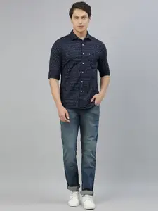 Levis Men Navy Blue Slim Fit Printed Casual Shirt