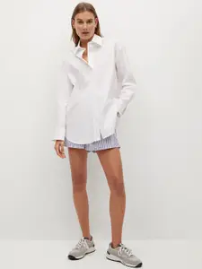 MANGO Women White & Blue Sustainable Cotton Striped Regular Shorts