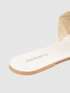 DressBerry Women White Quilted Open Toe Flats