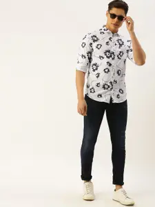 The Indian Garage Co Men White & Navy Blue Slim Fit Floral Printed Casual Shirt