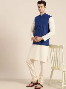 SOJANYA Men Cream-Coloured & Blue Solid Kurta with Churidar & Nehru Jacket