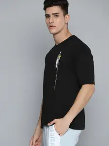 Kook N Keech Men Black & White Pure Cotton Printed T-shirt