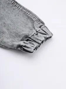 Urbano Fashion Men Grey Slim Fit Mid-Rise Clean Look Stretchable Jogger Jeans