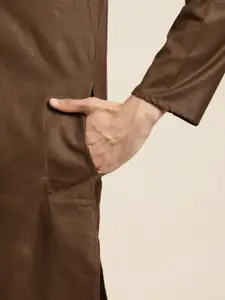 SOJANYA Men Olive Brown Solid Pure Cotton Kurta