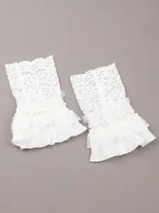ODETTE Self Design Lace Frills Details Hand Gloves
