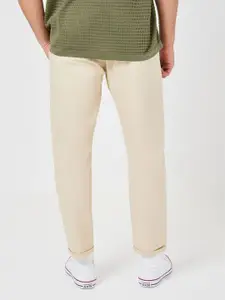 Styli Men Cotton Slub Relaxed Fit Pintuck Pants
