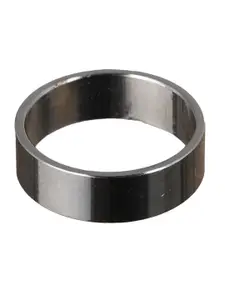 Bold by Priyaasi Men Silver-Plated American Diamond-Studded Band Finger Ring