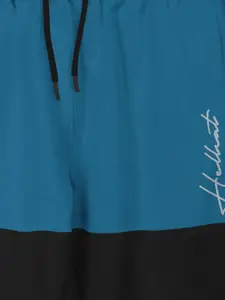 HELLCAT Boys Pack Of 2 Conversational Printed Cotton Track Pants