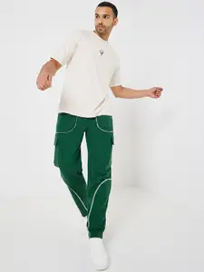 Styli Men Relaxed Fit Cargo Jogger with Contrast Stitch