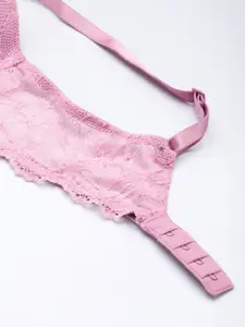 Calvin Klein Underwear Medium Coverage Underwired Lightly Padded Plunge Bra QF6396FTW