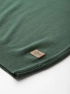 Roadster Men Solid Cotton Pullover