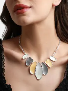 SOHI Minimal Abstract Necklace