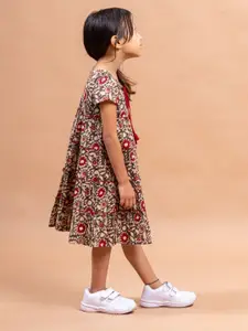 Sangria Girls Grey Floral Printed Tiered Pure Cotton A-line Midi Dress