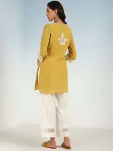 Lakshita Ethnic Motifs Yoke Design Thread Work Straight Kurti