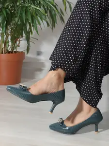 DressBerry Navy Blue Pointed Toe Textured Kitten Pumps With Bows