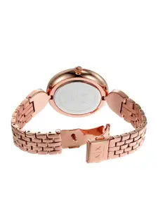 Armani Exchange Women Textured Dial & Bracelet Style Straps Analogue Watch AX5384