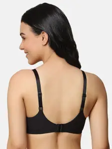 Triumph Lightly Padded Medium Coverage Underwired T-shirt Bra With All Day Comfort